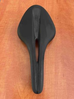 Sedlo FIZIK Arione R1 Open - Large