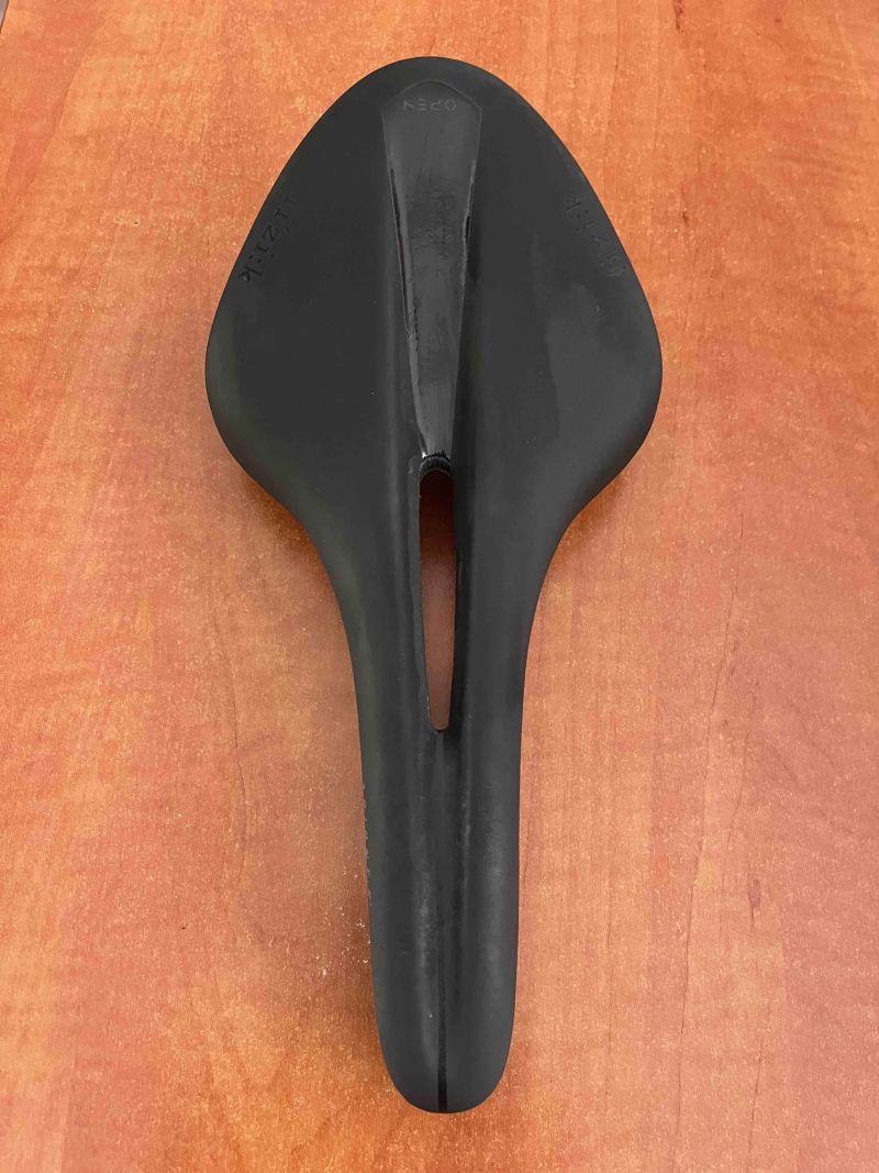 Sedlo FIZIK Arione R1 Open - Large