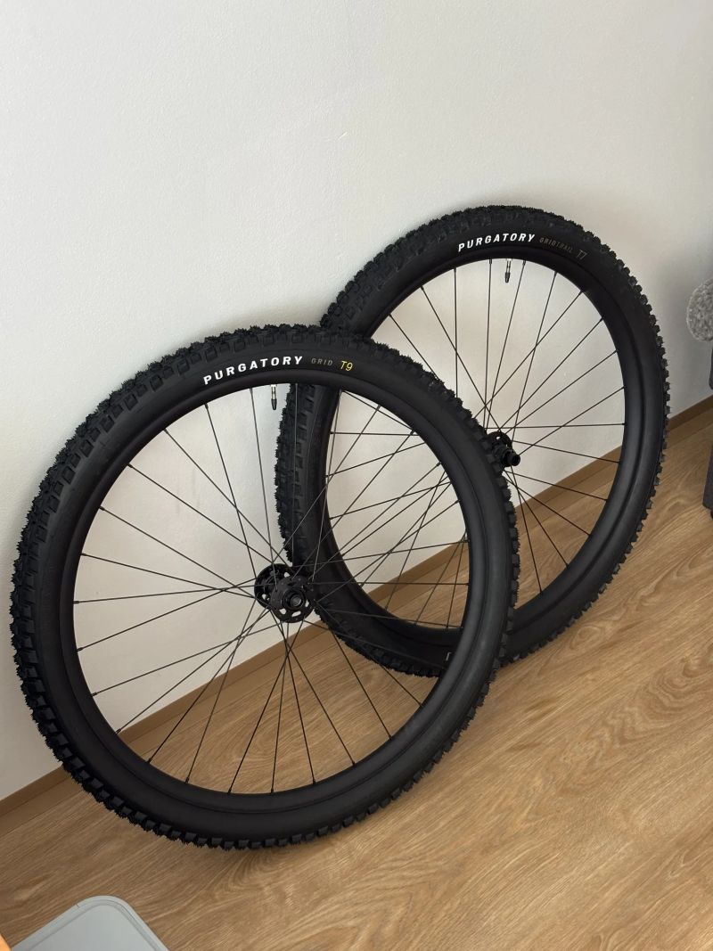 Zapletená kola Specialized 29