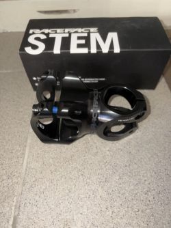 🔥 Race Face Turbine R 50 mm – pouze vyzkoušený, TOP stav 🔥
