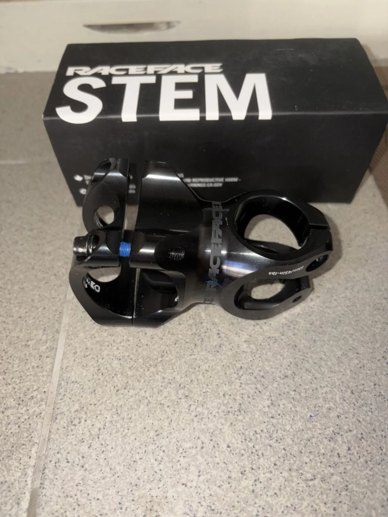 🔥 Race Face Turbine R 50 mm – pouze vyzkoušený, TOP stav 🔥