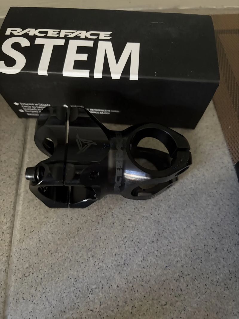 🔥 Race Face Turbine R 50 mm – pouze vyzkoušený, TOP stav 🔥