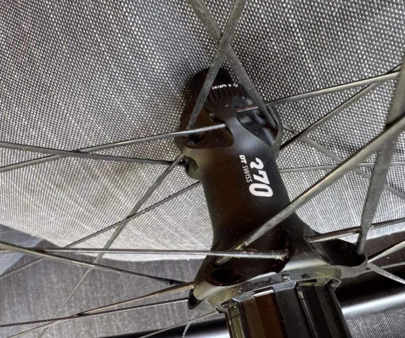 Kola DT Swiss E1800 Spline 30mm zapletená nová silnice gravel