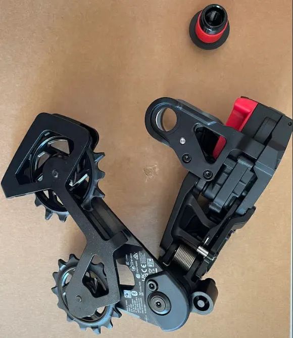 Přehazovačka - SRAM Rival AXS XPLR E1 13-speed 