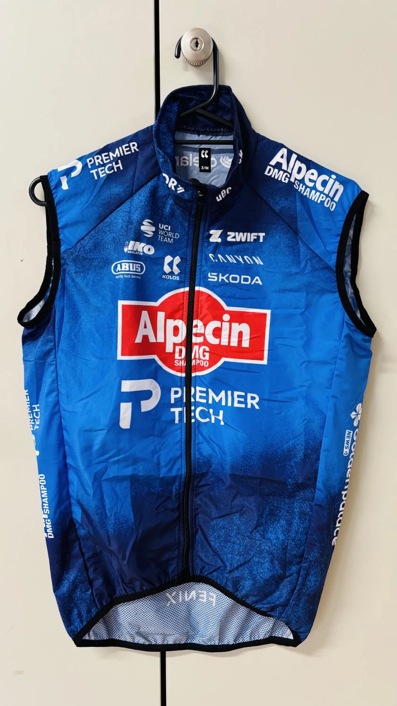 Kalas vesta Alpecin Premier Tech nová