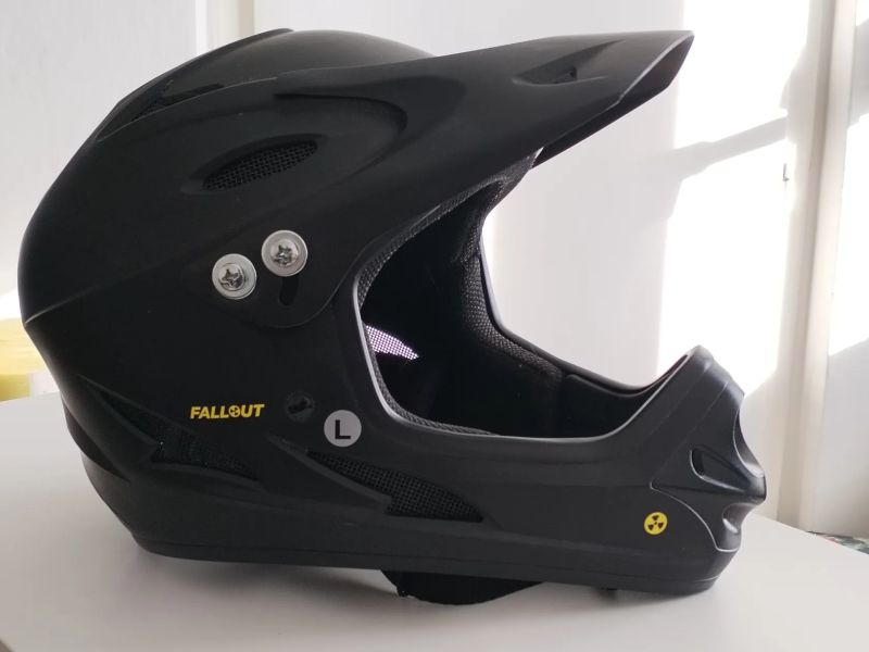 Integrální přilba MTB