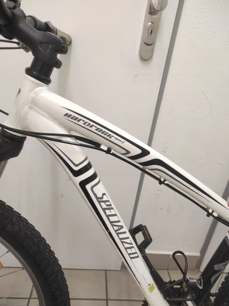 Specialized Hardrock Sport (S) horské kolo