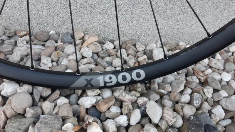 DT SWISS X1900