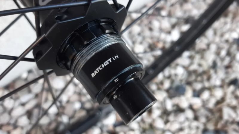 DT SWISS X1900