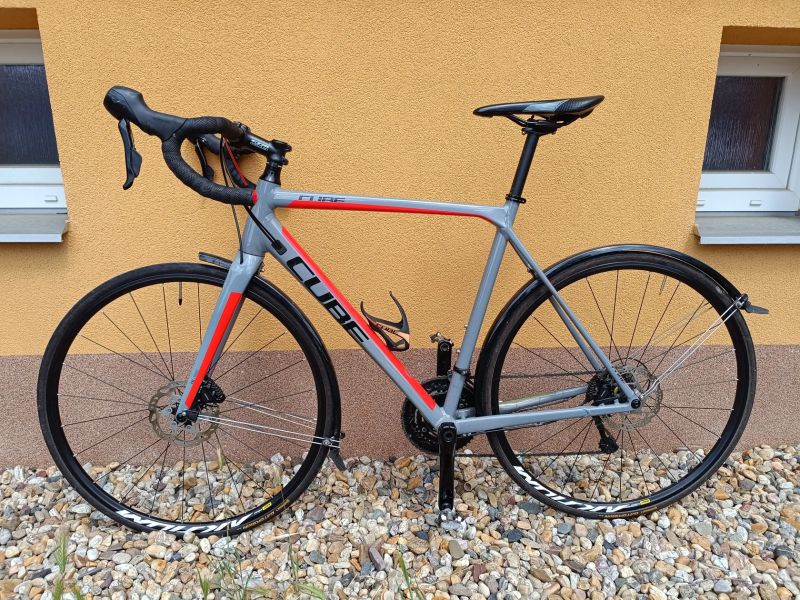 Gravel/CX/Endurance Cube Cross Race Pro-velikost 56(Na výšku postyv dle výrobce 174-184 cm)