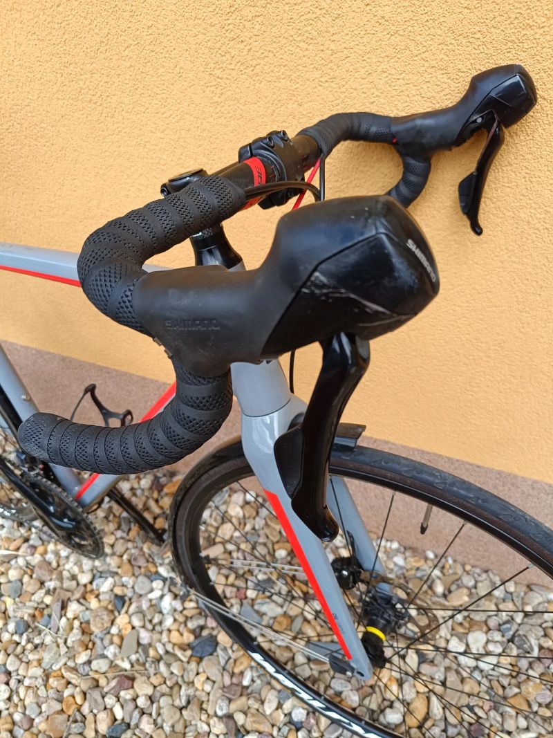 Gravel/CX/Endurance Cube Cross Race Pro-velikost 56(Na výšku postyv dle výrobce 174-184 cm)