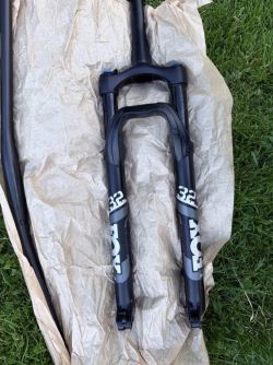 FOX 32 Float 29" Rhythm 100mm 3-P remote