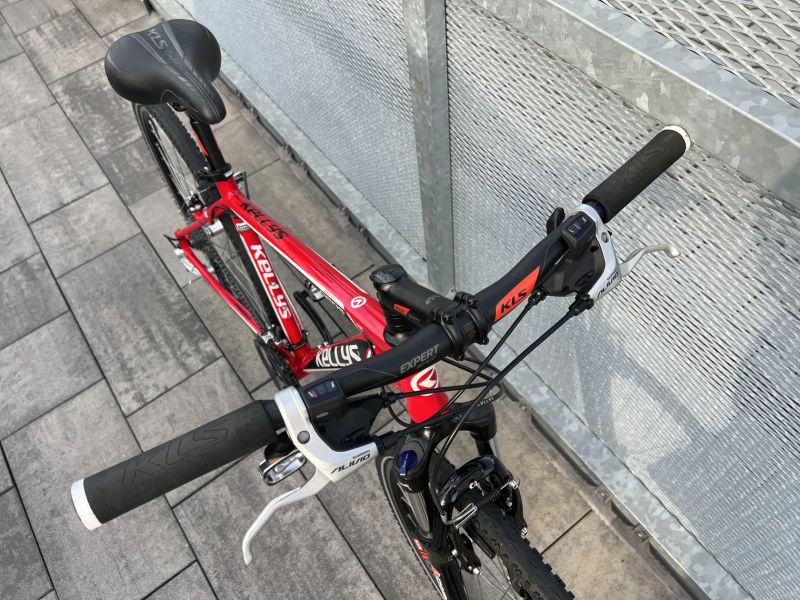 Dámské kolo Kellys Neos 19" ( PC: 16.990kč ) Shimano Deore