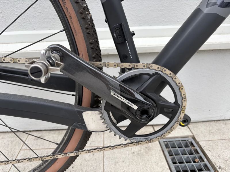 Canyon Grizl CF SLX 8 AXS Trail - Top stav, najeto do 100 km
