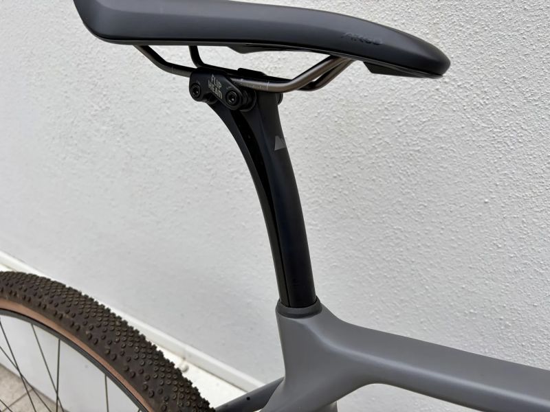 Canyon Grizl CF SLX 8 AXS Trail - Top stav, najeto do 100 km