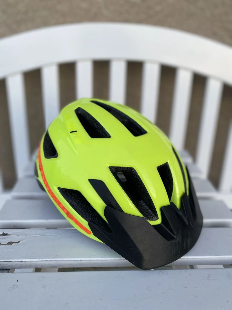 Dětská helma Specialized Shuffle Led 50-55cm