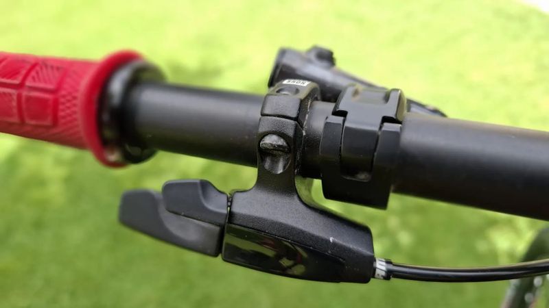 Focus Raven 8.8 Carbon XT