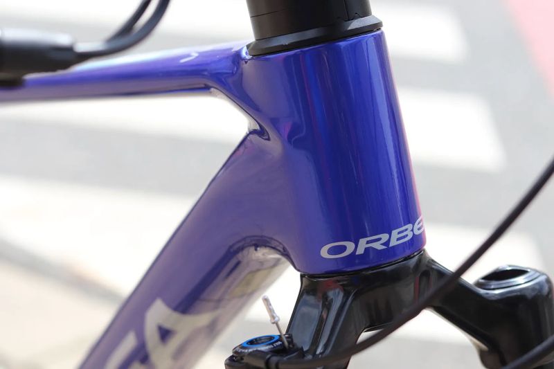 ORBEA Alma M30 vel.L Cobalt Blue/Carbon Raw / NOVÉ