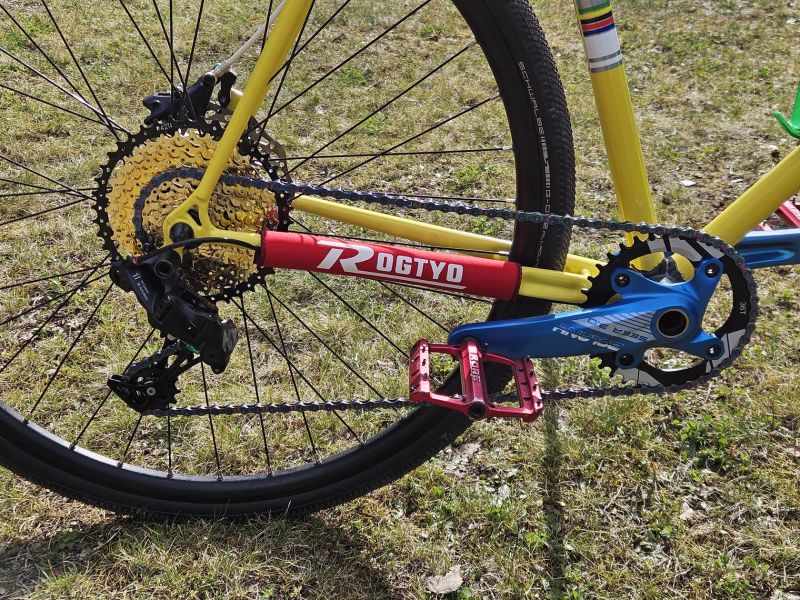 Gravel Favorit F1
