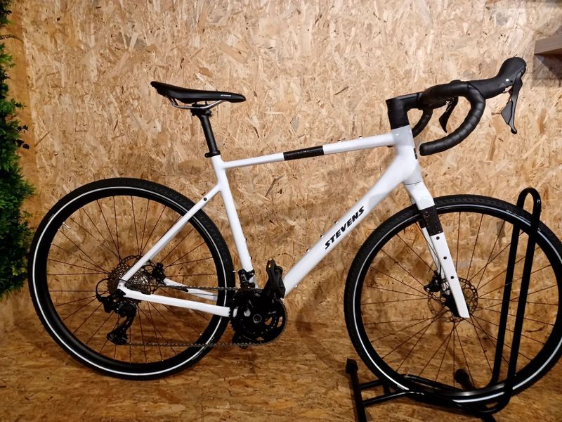 STEVENS Gavere Com FEQ Cool Dove 2026 velikost 56