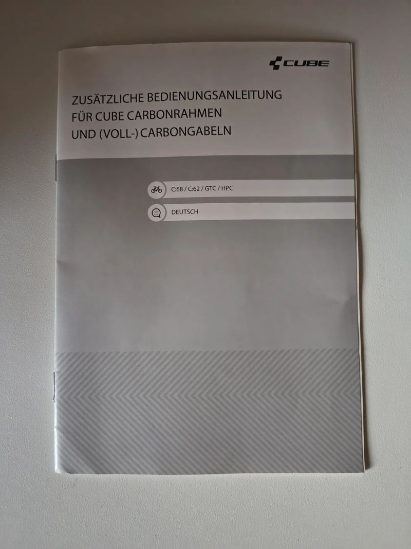 KARBONOVÉ HORSKÉ CUBE