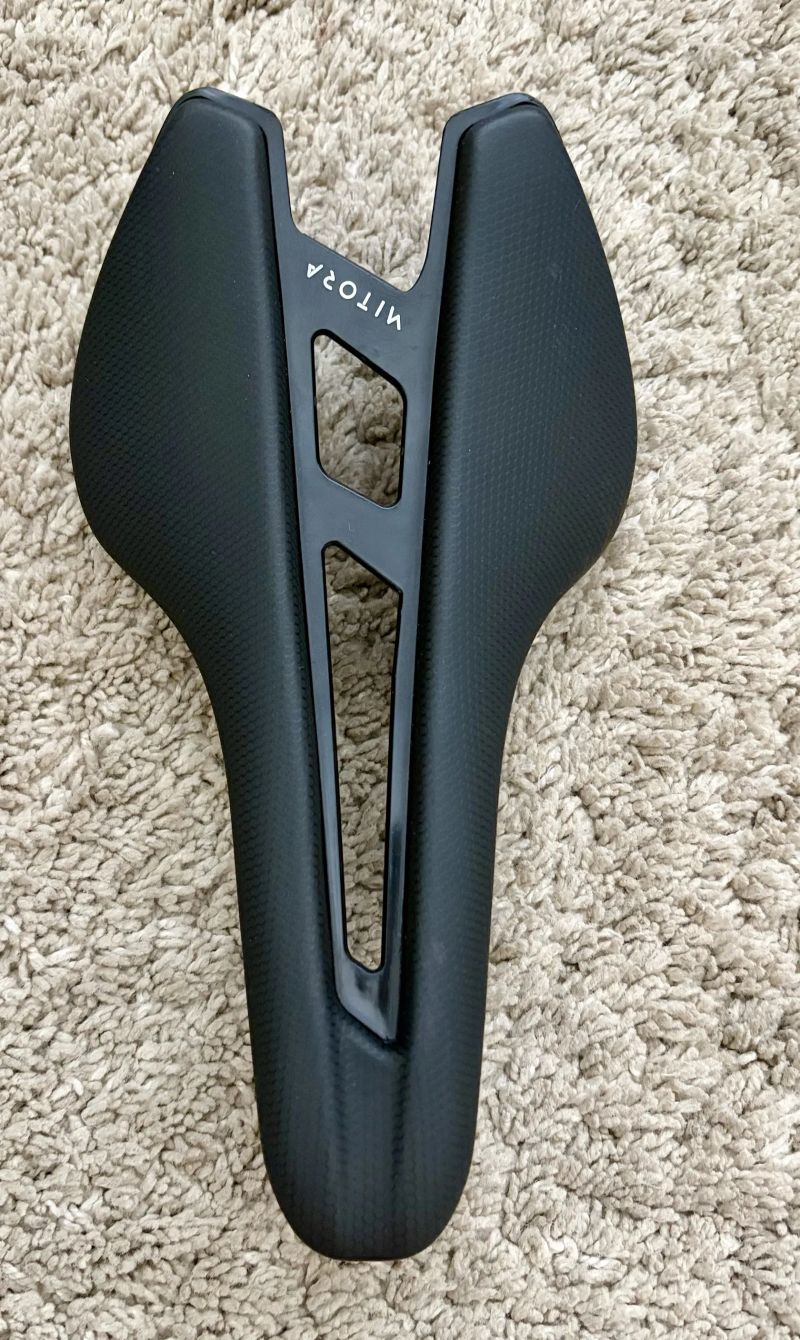 originální sedlo Velomann Mitora Hyper Carbon z kola Bianchi Infinito ICR Ultegra Di2