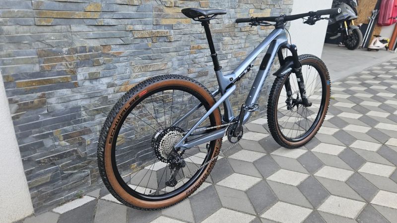 Canyon LUX TRAIL CF8