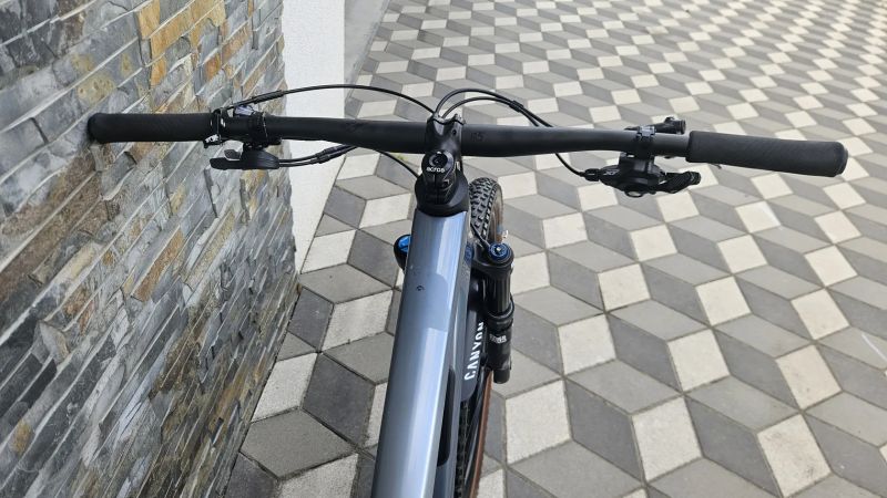 Canyon LUX TRAIL CF8