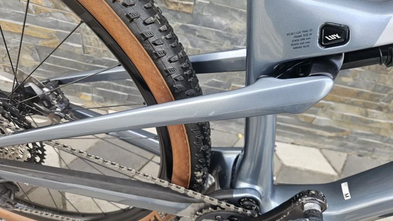 Canyon LUX TRAIL CF8
