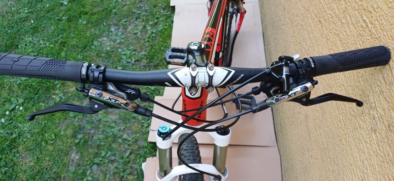 Horské kolo TREK vel.M, XT ,10 kg 