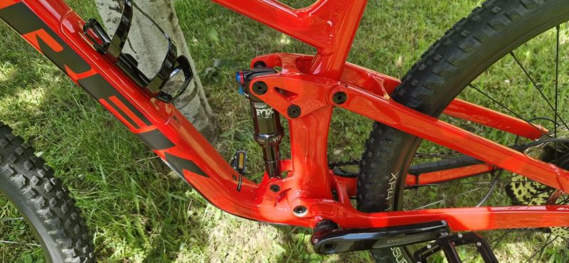 Celoodpružené horské kolo TREK Top Fuel 7 (stav nového kola-najeto jen 300km !!!)