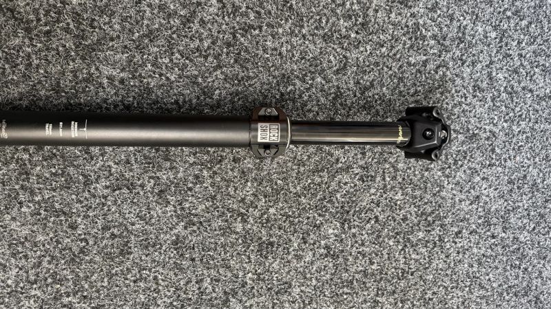 Teleskopická sedlovka ROCKSHOX AXS 31,6 150.