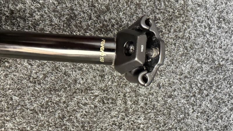 Teleskopická sedlovka ROCKSHOX AXS 31,6 150.