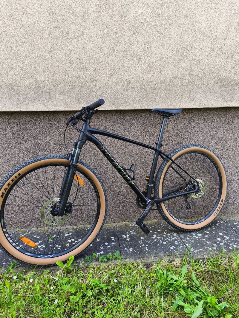 Specialized Rockhopper Pro / Satin Gloss Black/Chrome