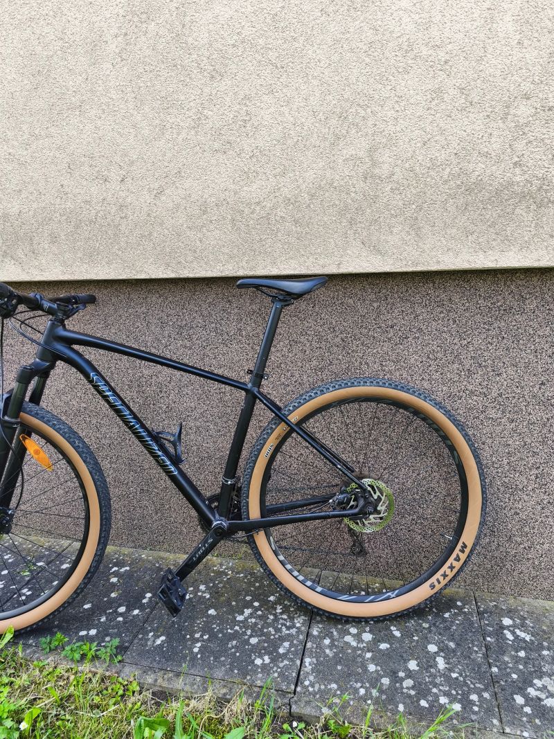 Specialized Rockhopper Pro / Satin Gloss Black/Chrome