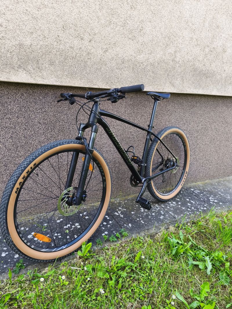 Specialized Rockhopper Pro / Satin Gloss Black/Chrome