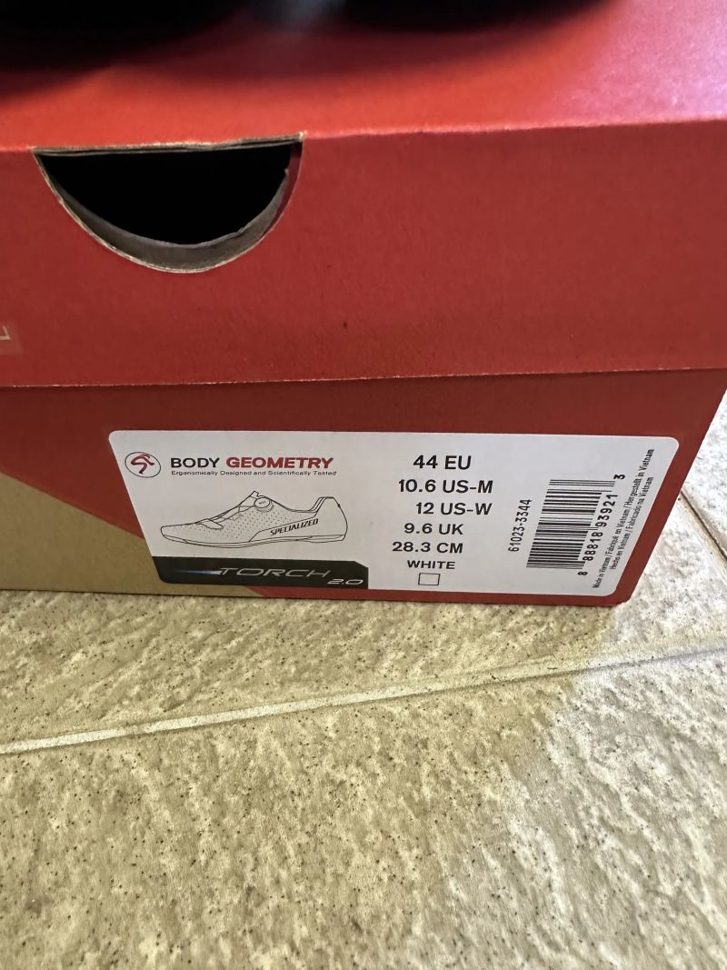 Tretry SPECIALIZED Torch 2.0 White, vel. 44