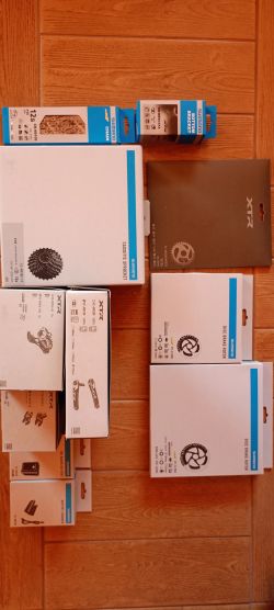 Prodám / Rozprodám: Nová sada Shimano XTR Di2 1×12 (M9250/M9200)