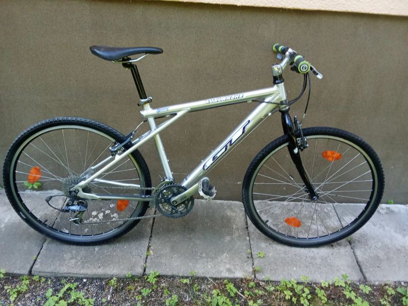 GT Agressor. shimano deore LX. na postavu 150-165 cm