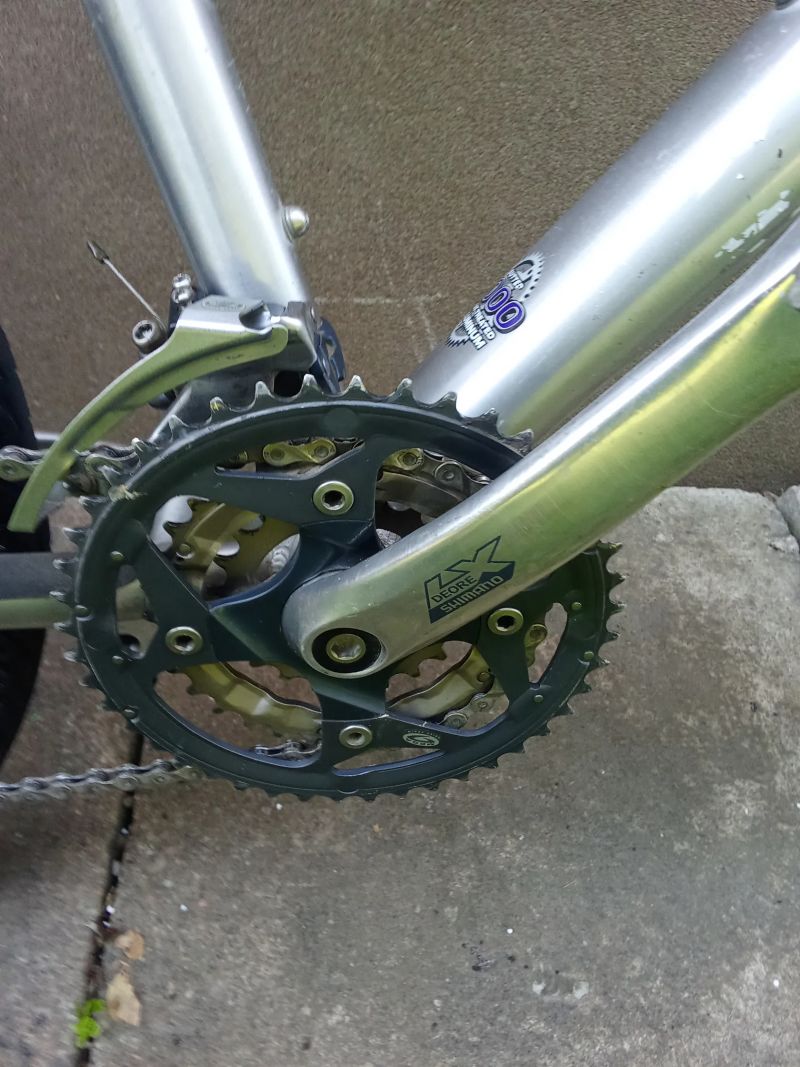 GT Agressor. shimano deore LX. na postavu 150-165 cm