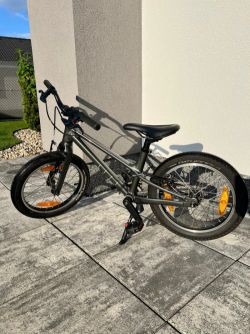 Specialized Jett