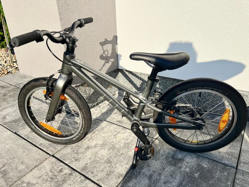 Specialized Jett