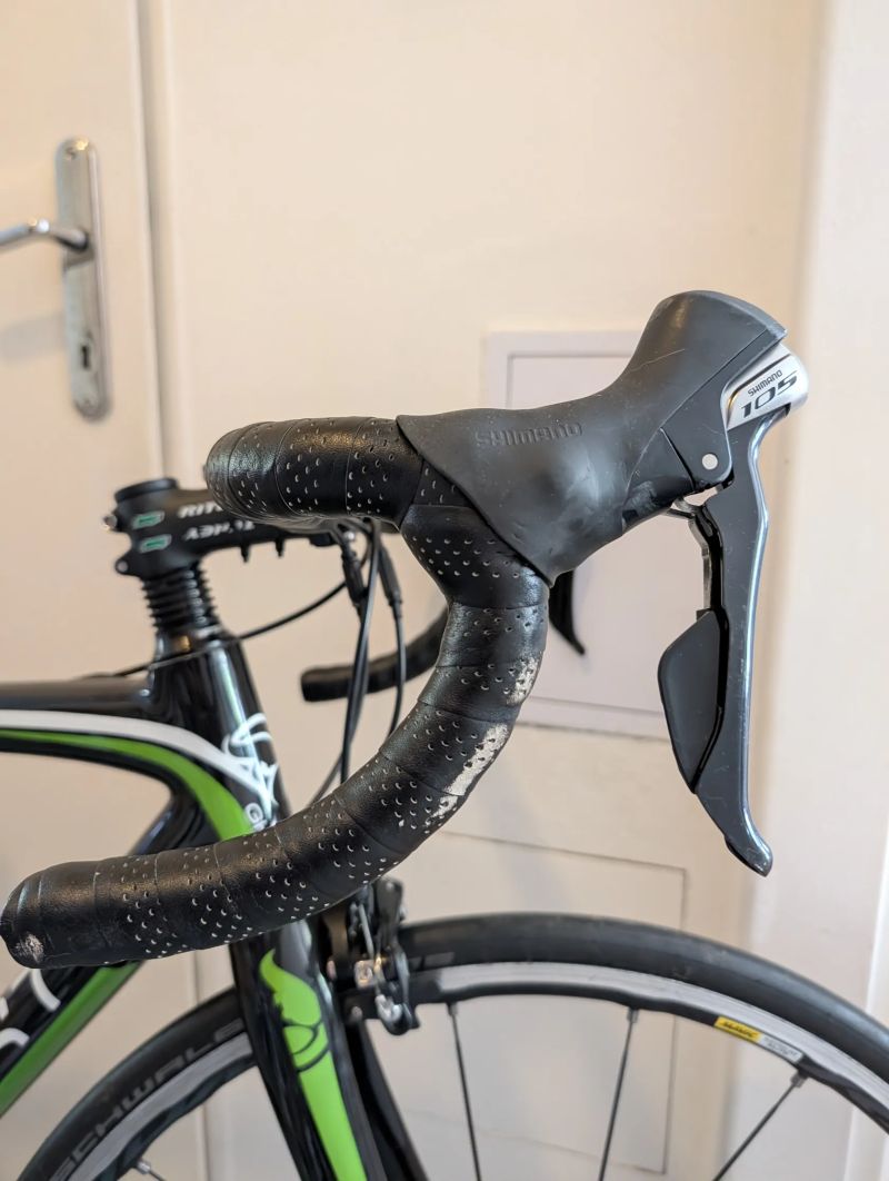 Ghost Race Lector Team/ poškozený rám (sada Ultegra, kola Mavic)