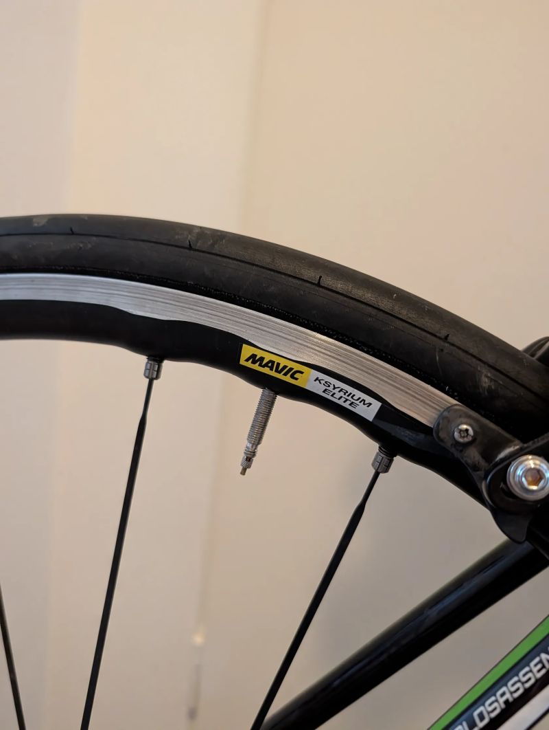 Ghost Race Lector Team/ poškozený rám (sada Ultegra, kola Mavic)