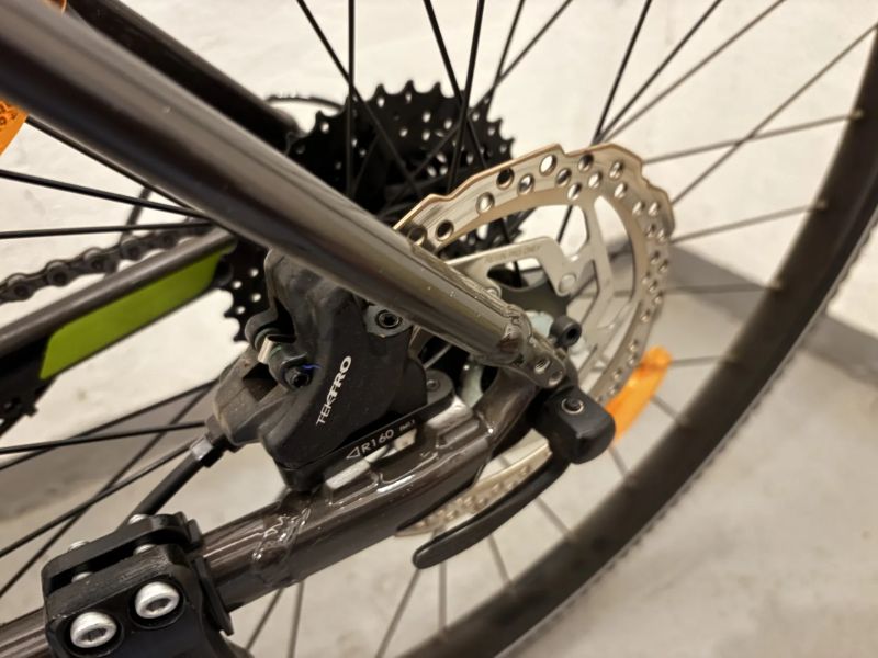 Specialized trekingové kolo - téměř nepoužívané