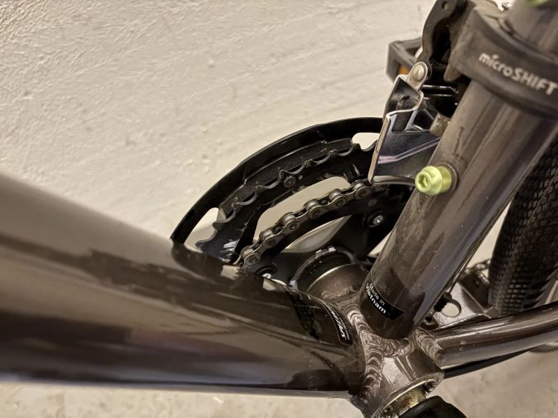 Specialized trekingové kolo - téměř nepoužívané