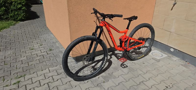 Giant Trance 29 3 2020