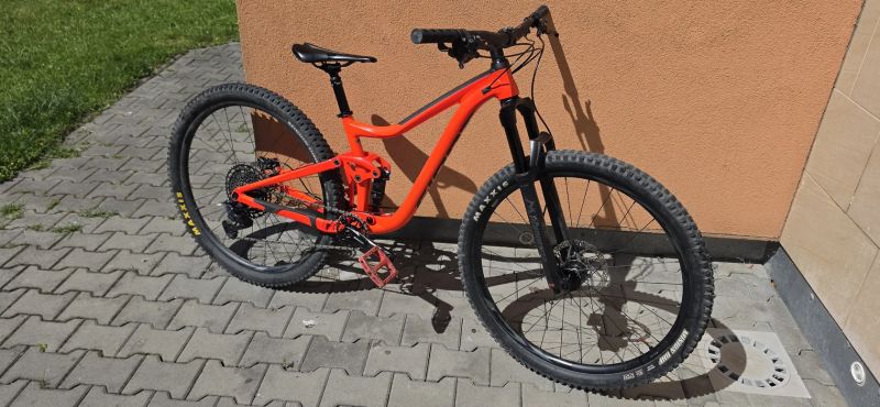 Giant Trance 29 3 2020
