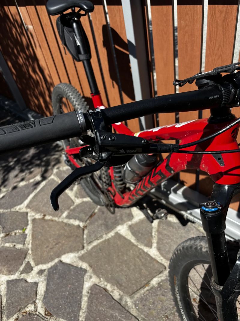 Ghost SLAMR Carbon 29” – vel. XL (185–200 cm) – 36 000 Kč