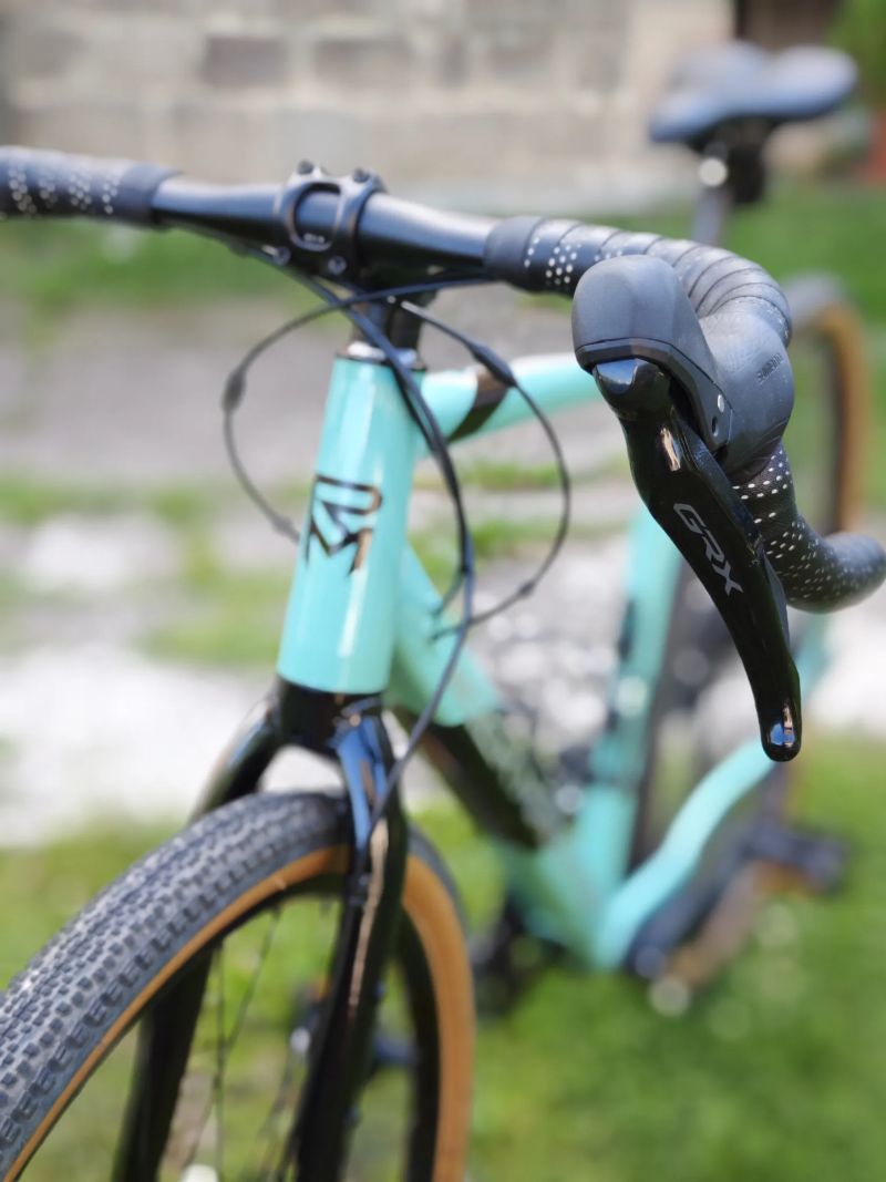 Gravel bike 